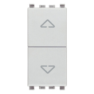 Переключатель с центр положением 2p 2p 10ax, серебро матовое